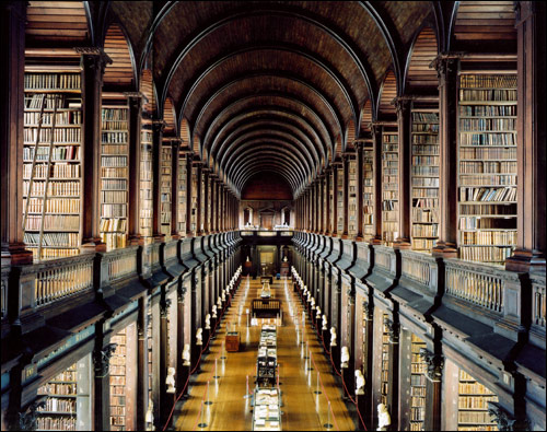 COLLEGE-LIBRARY-DUB ()